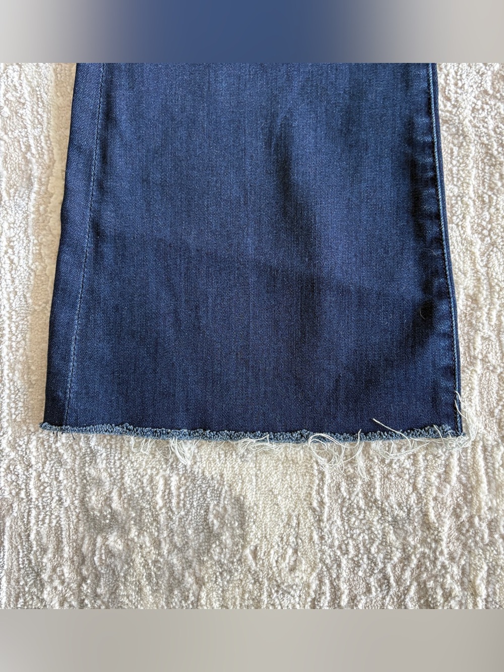 MOTHER The Weekender Fray Jeans Size 28 Tongue in Chic Wash - Picture 4 of 13
